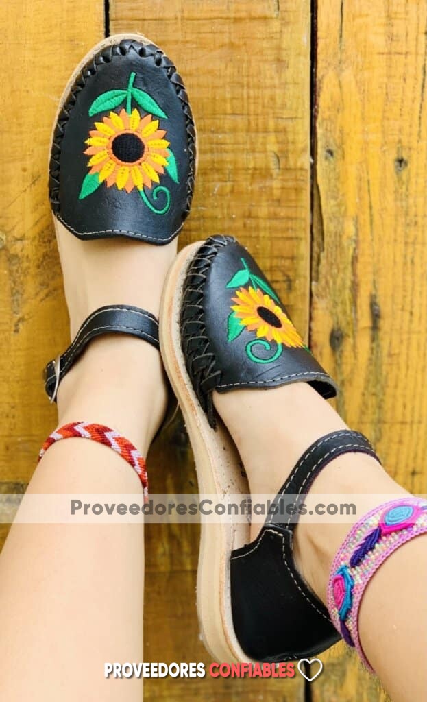 Zj00815 Huaraches Artesanales Color Negro Con Bordado De Piso Mujer De Piel Sahuayo Michoacan Mayoreo Fabricante De Calzado Zapatos Taller Maquilador 2 1 Scaled Scaled 1 Jpg
